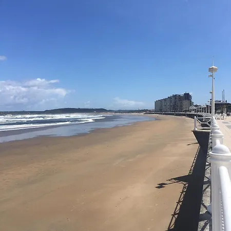 En Junto Al Mar Apartment *